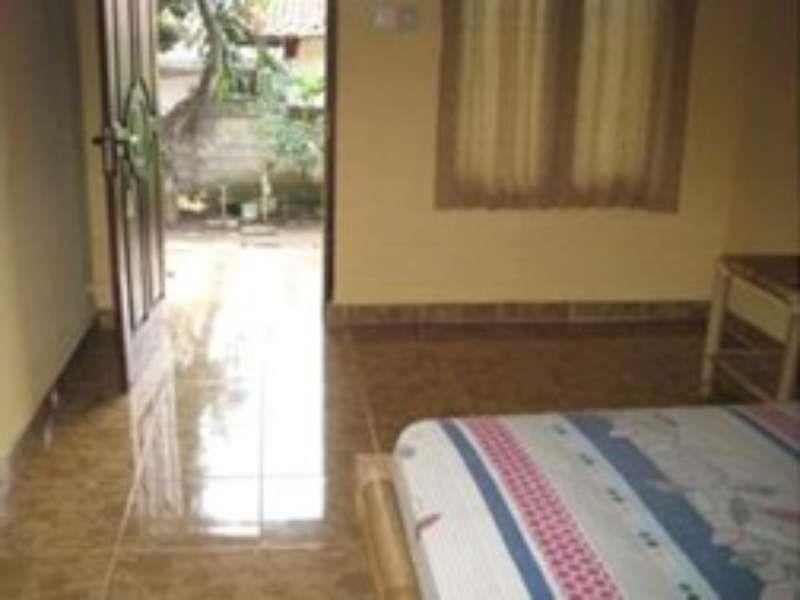 Family Garden Homestay Mangsit Exterior photo