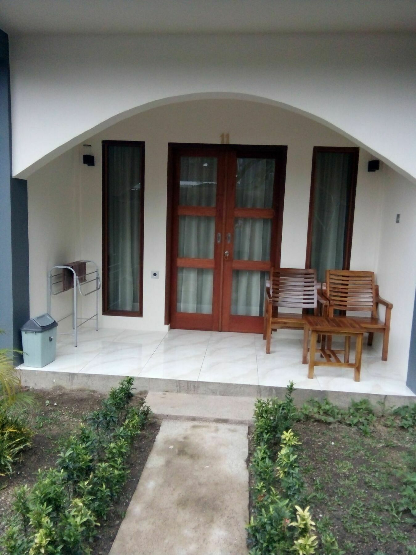 Family Garden Homestay Mangsit Exterior photo